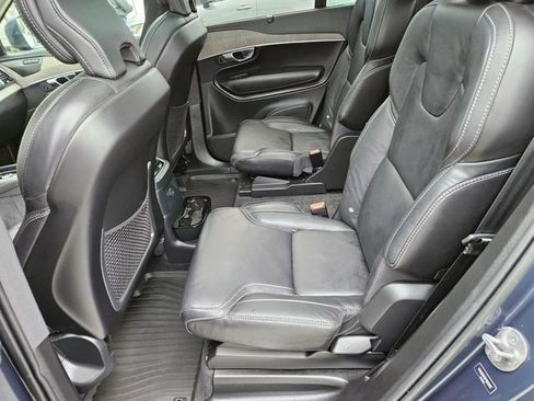Certified 2023 Volvo XC90 T8 Ultimate w/ Protection Package Premier image 15