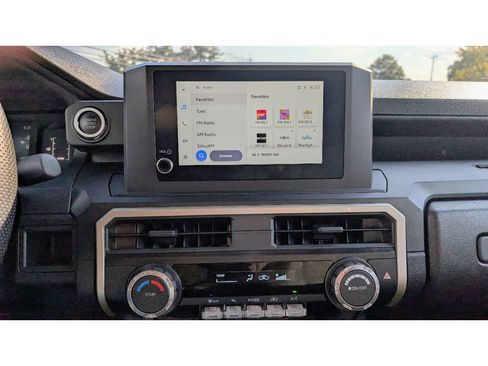 Used 2024 Toyota Tacoma SR image 18