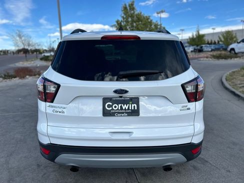 Used 2018 Ford Escape SE image 6
