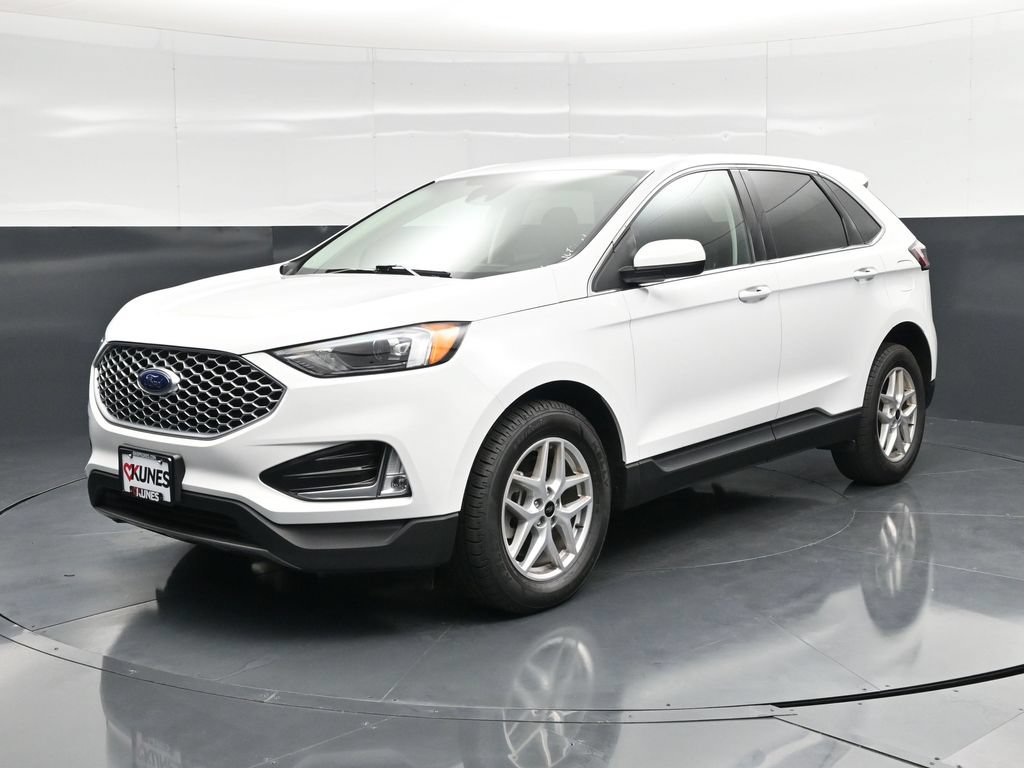 Used 2024 Ford Edge SEL w/ Convenience Package AWD/4WD image 6