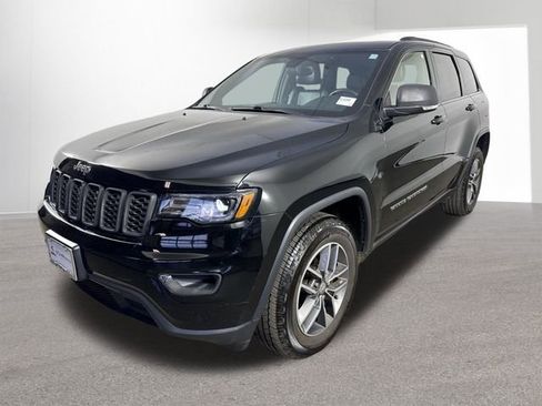 Used 2018 Jeep Grand Cherokee Limited w/ Luxury Group II image 24