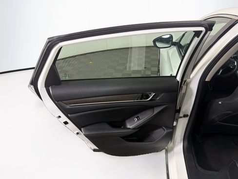 Used 2018 Honda Accord EX-L image 27