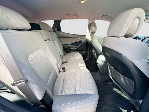 Used 2017 Hyundai Santa Fe Sport image 25