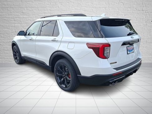 Used 2022 Ford Explorer ST w/ Equipment Group 401A AWD/4WD image 8