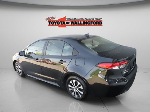 Certified 2022 Toyota Corolla LE FWD image 6