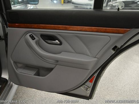 Used 1997 BMW 528i Sedan image 38