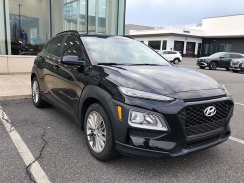 Used 2018 Hyundai Kona SEL image 3