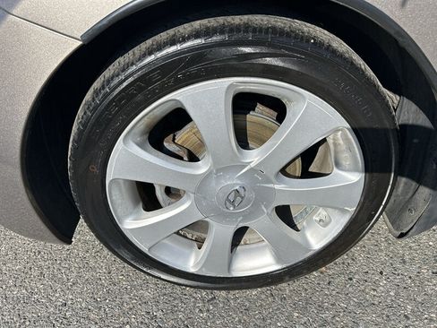 Used 2013 Hyundai Elantra Limited w/ Technology Pkg FWD image 7
