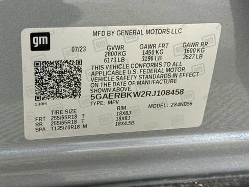 Used 2024 Buick Enclave Essence w/ Technology Package FWD image 32