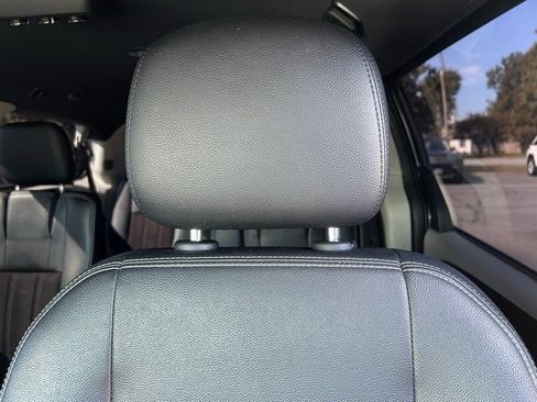 Used 2019 Dodge Grand Caravan SXT image 23