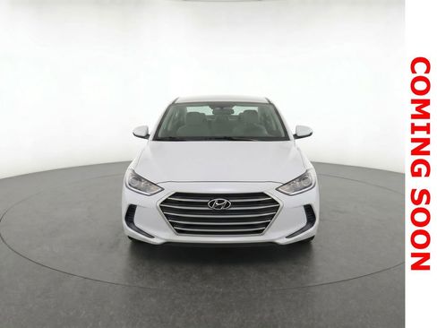 Used 2018 Hyundai Elantra SE FWD image 7