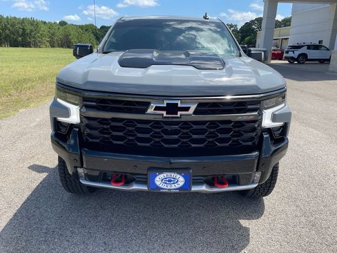 Used 2025 Chevrolet Silverado 1500 ZR2 w/ Technology Package AWD/4WD image 10