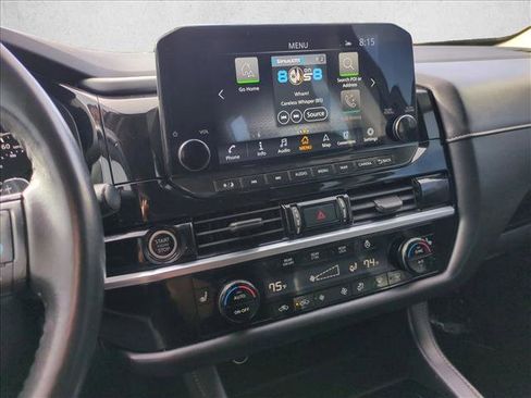 Used 2023 Nissan Pathfinder SL AWD/4WD image 15