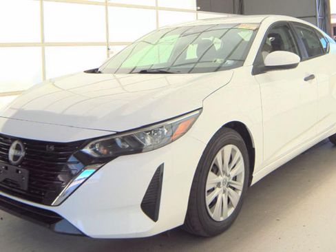 Used 2024 Nissan Sentra S FWD image 1