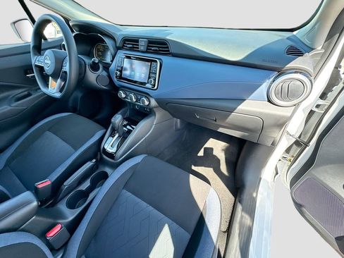 Used 2025 Nissan Versa SV image 26