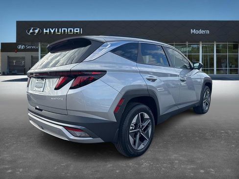 New 2026 Hyundai Tucson SEL image 3