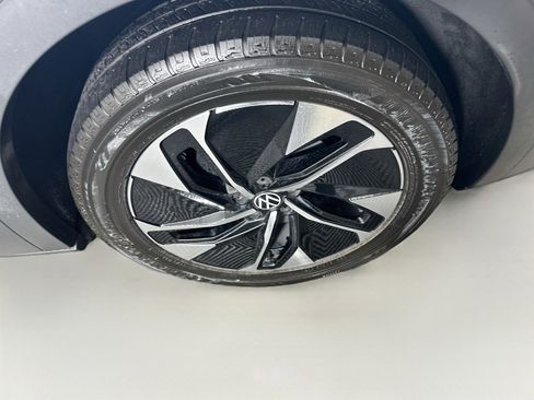 Used 2021 Volkswagen ID.4 Pro S RWD image 11