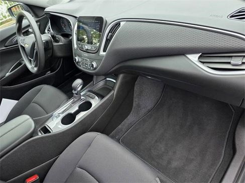 Certified 2023 Chevrolet Malibu LT image 28