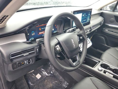 New 2026 Lincoln Corsair Premiere image 12