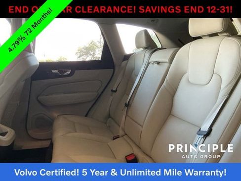 Certified 2023 Volvo XC60 B5 Plus image 30