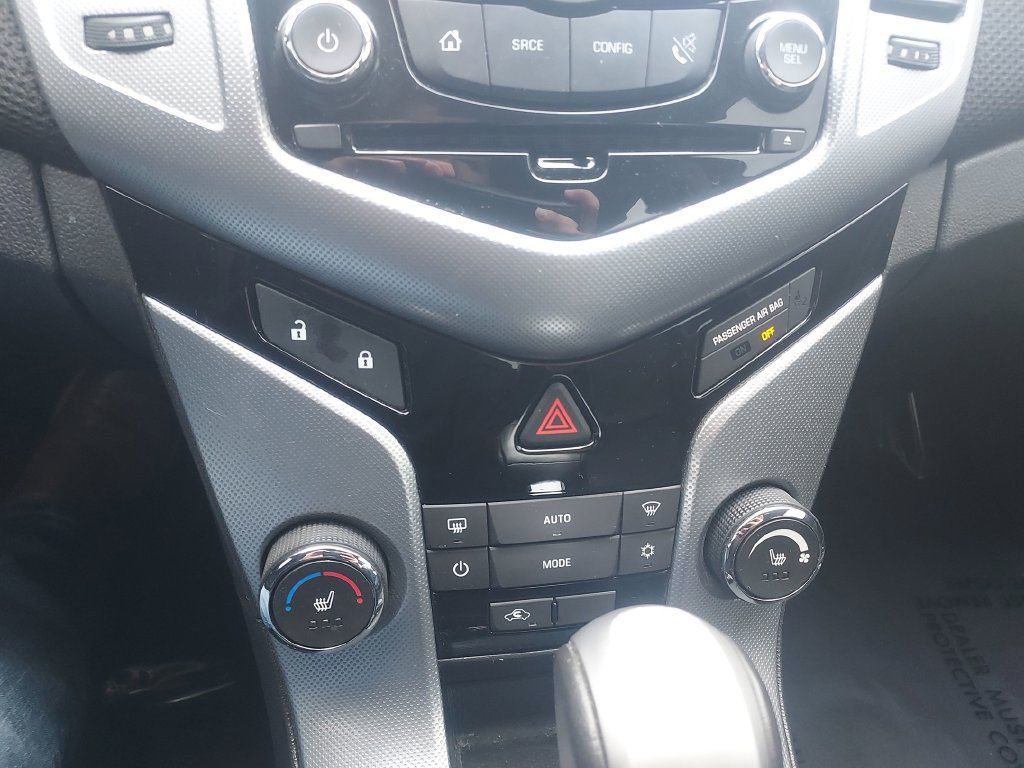 Used 2014 Chevrolet Cruze LTZ FWD image 16