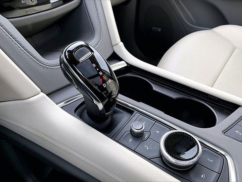 Used 2024 Cadillac XT5 Premium Luxury w/ Technology Package image 31