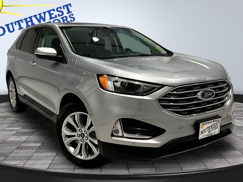 Used 2024 Ford Edge Titanium AWD/4WD image 3