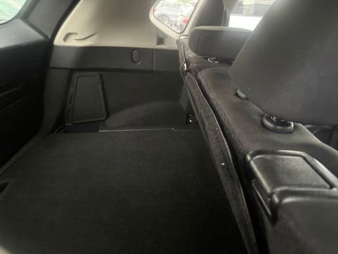 Used 2024 Nissan Rogue S FWD image 7