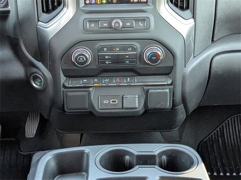 Certified 2024 Chevrolet Silverado 1500 Custom image 18