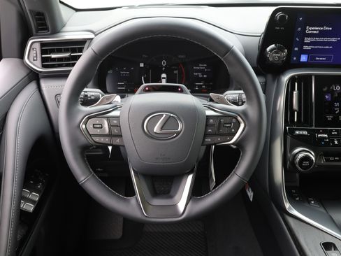 New 2025 Lexus LX 700h Overtrail image 16