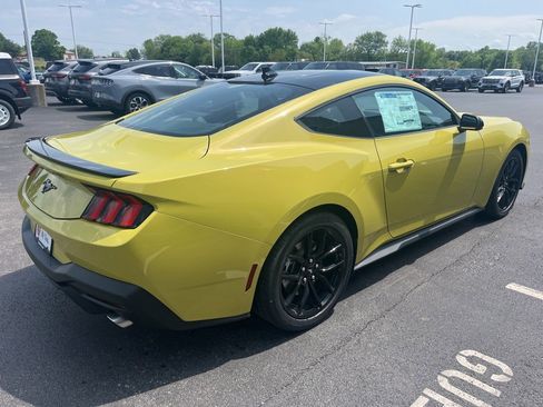 New 2025 Ford Mustang Coupe image 5