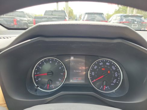 Used 2021 Toyota RAV4 LE FWD image 24