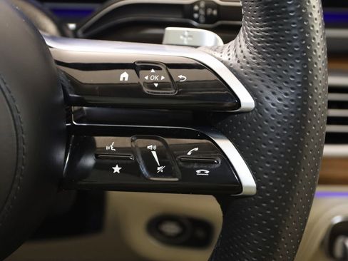 Used 2024 Mercedes-Benz GLS 580 4MATIC image 48