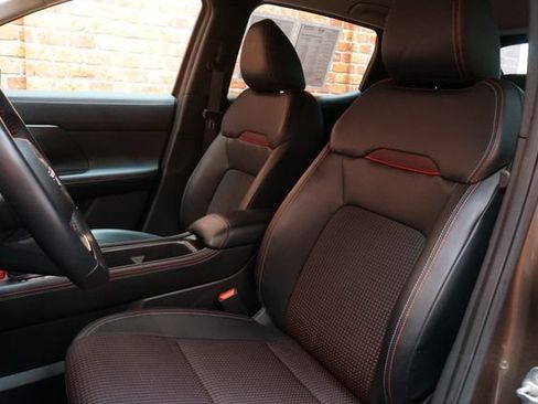 Certified 2025 Nissan Kicks SR AWD/4WD image 11
