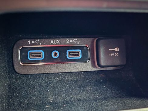 Used 2019 Jeep Grand Cherokee Limited image 29