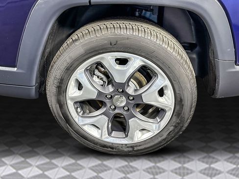 Used 2018 Jeep Compass Limited w/ Navigation Group image 37