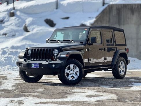 Used 2019 Jeep Wrangler Unlimited Sport S image 1