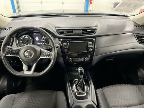 Used 2020 Nissan Rogue SV AWD/4WD image 10