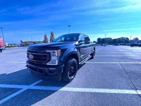 Used 2022 Ford F350 Lariat w/ Black Appearance Package AWD/4WD image 4