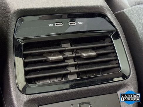 Used 2022 Volkswagen ID.4 Pro S w/ Gradient Package image 25