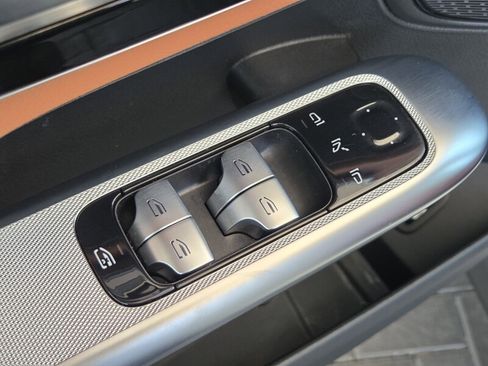 Certified 2026 Mercedes-Benz GLC 300 image 24