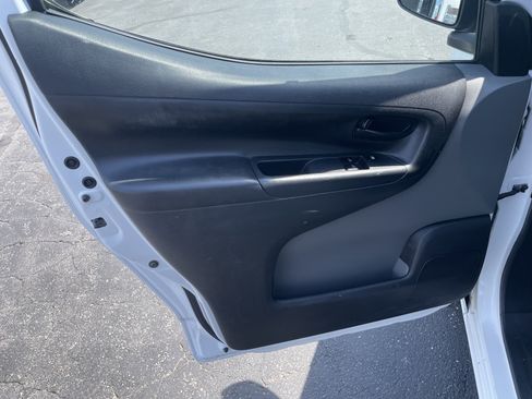 Used 2015 Chevrolet City Express LS FWD image 15