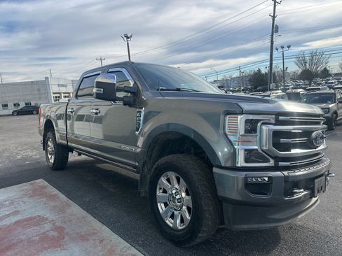 Used 2021 Ford F250 Platinum image 3