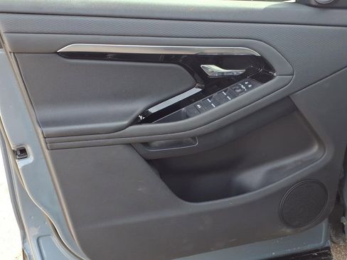 Used 2023 Land Rover Range Rover Evoque R-Dynamic S image 11