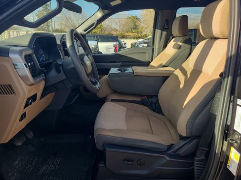 Used 2023 Ford F150 XLT image 12