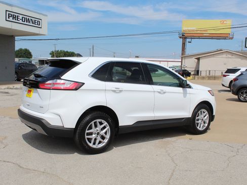 Used 2023 Ford Edge SEL w/ Convenience Package AWD/4WD image 4