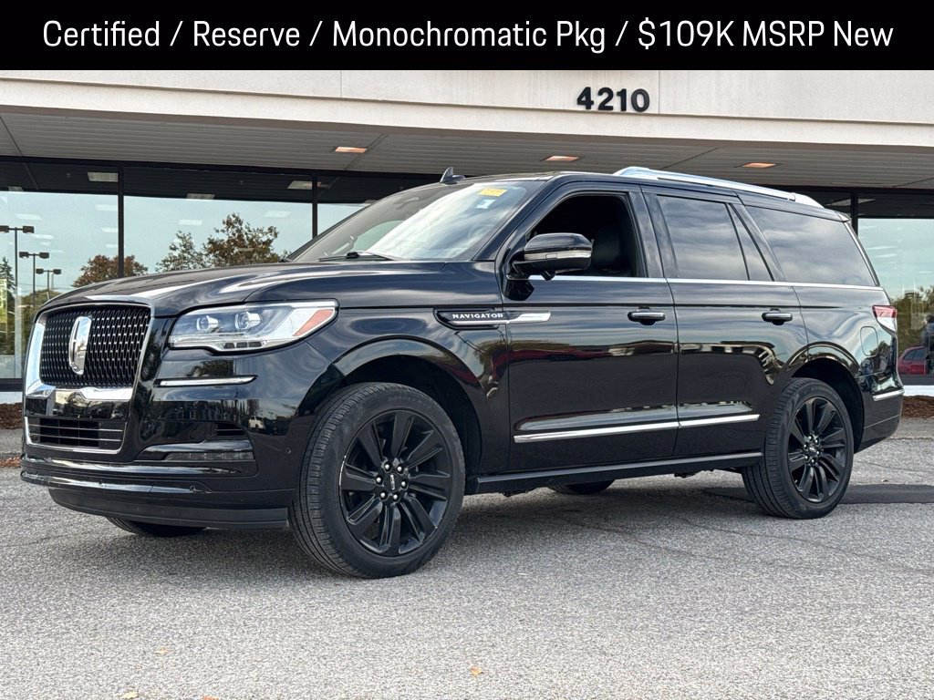 Used 2023 Lincoln Navigator Reserve AWD/4WD image 1