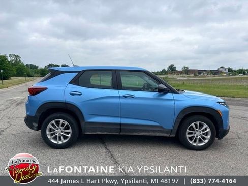 Used 2025 Chevrolet TrailBlazer LS FWD image 6