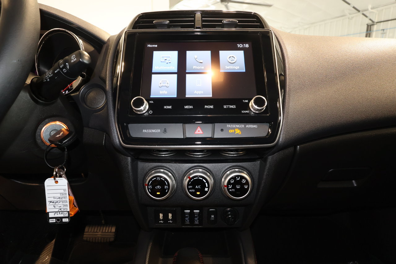 Used 2025 Mitsubishi Outlander Sport LE AWD/4WD image 15