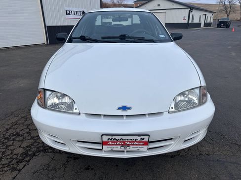 Used 2001 Chevrolet Cavalier Base 4dr Sedan image 8